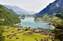 Lagoa próximo à Interlaken, Suíça
